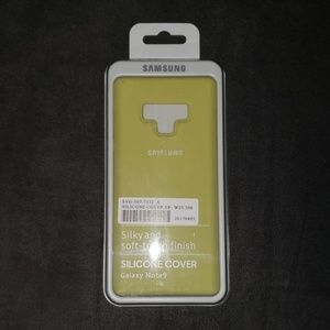OEM NIB Samsung Note 9 case - green